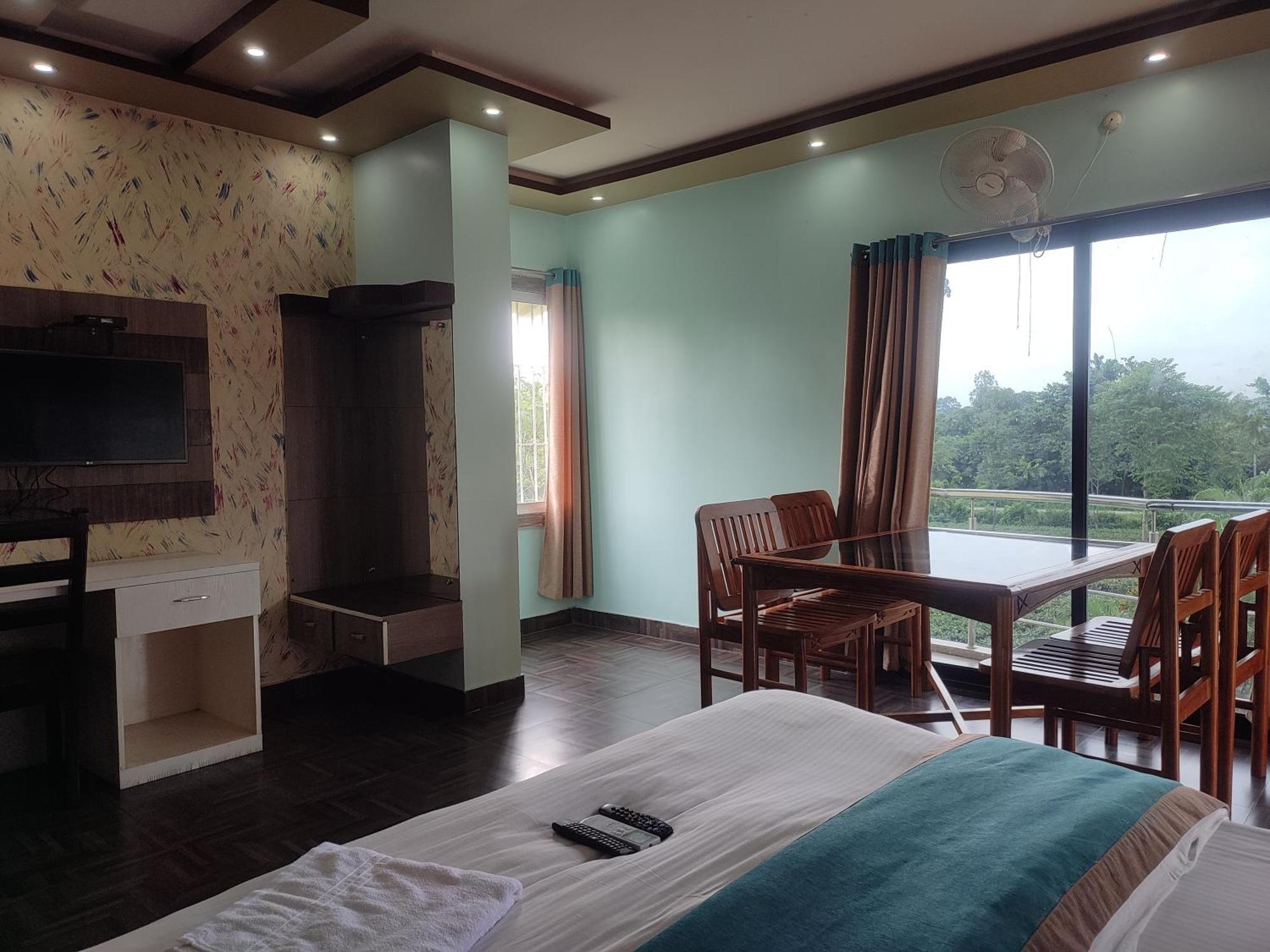 Maa Greenary View - A Holiday Resort Alipur Duar Kültér fotó