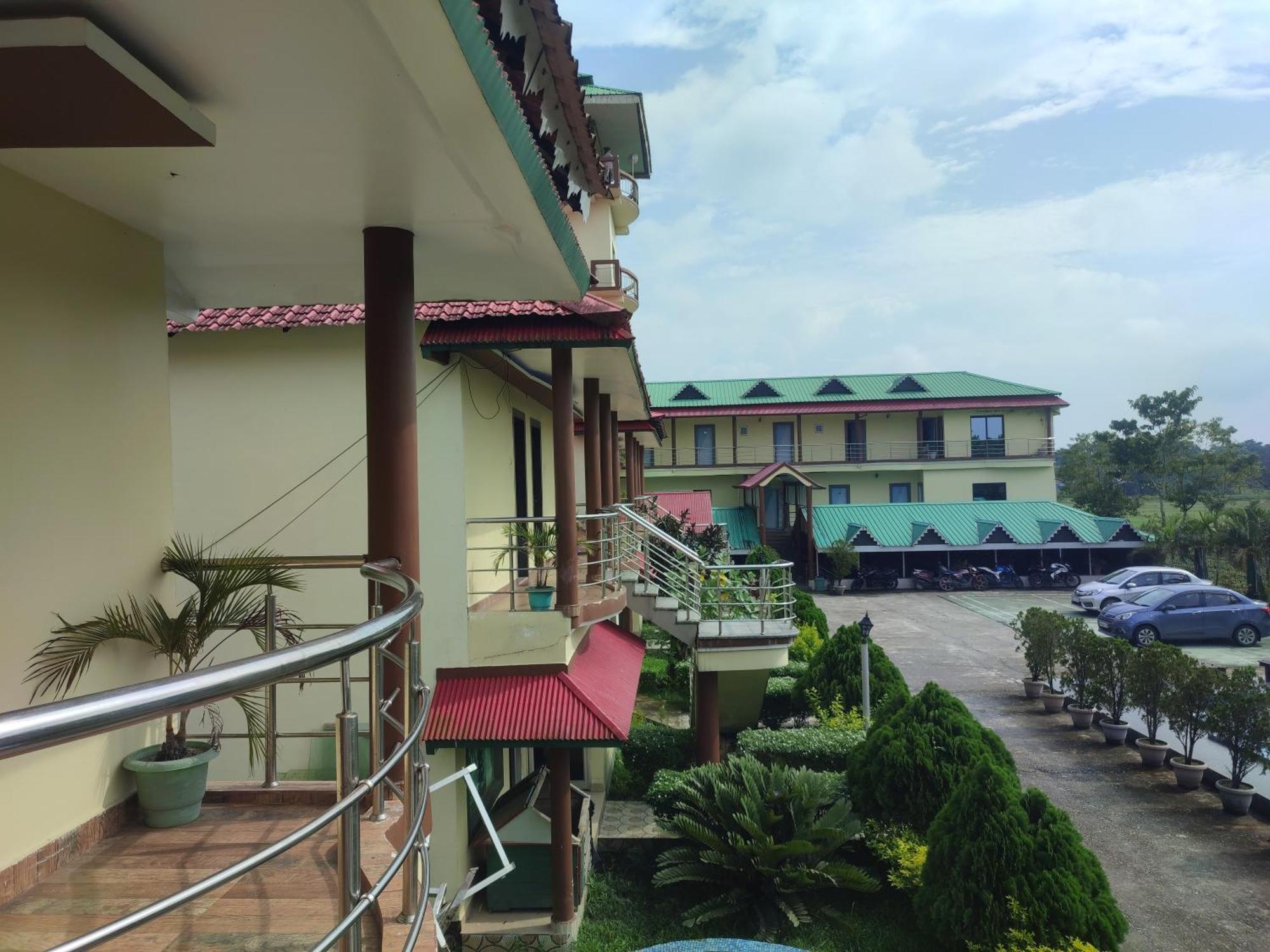 Maa Greenary View - A Holiday Resort Alipur Duar Kültér fotó
